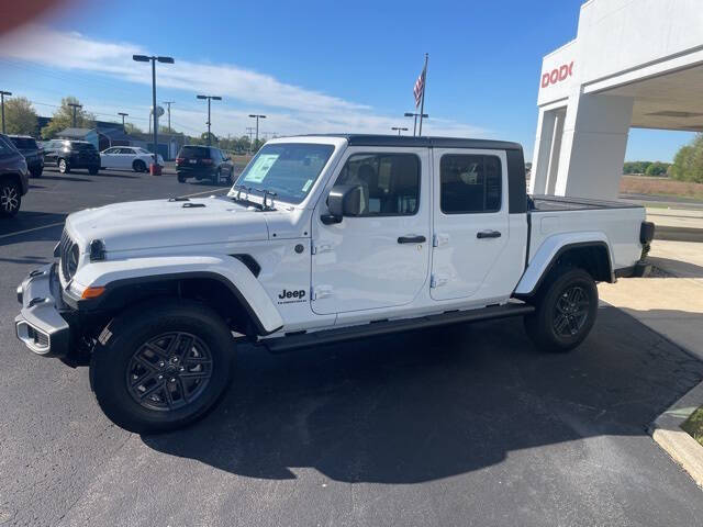 2024 Jeep Gladiator for sale at Metz Auto & Outdoors in Syracuse, IN