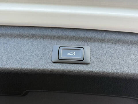 2020 Audi Q3 quattro Premium 45 TFSI