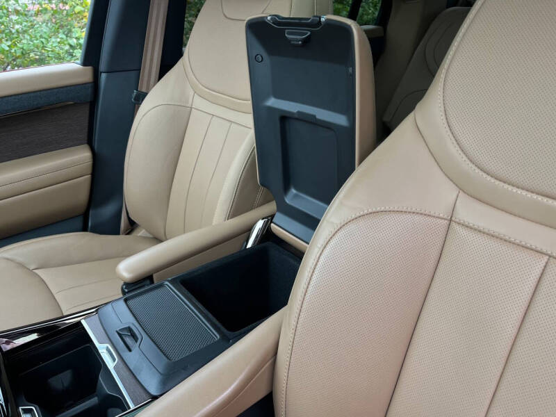 2024 Land Rover Range Rover Sport P360 SE