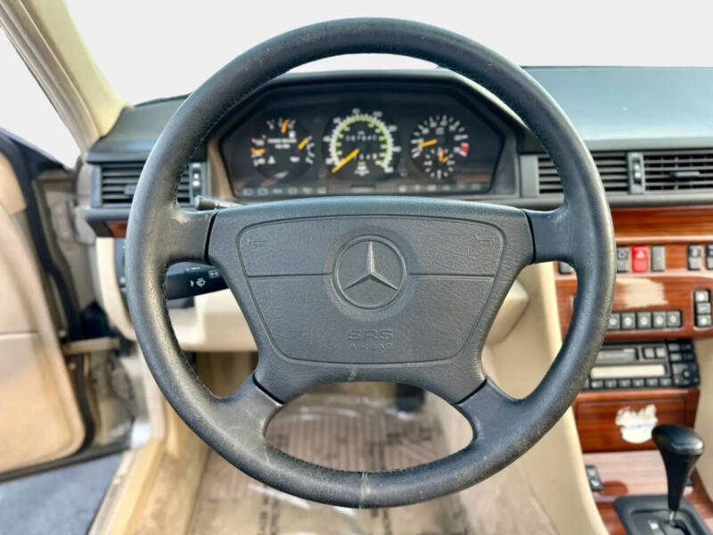 1994 Mercedes-Benz E-Class E 320