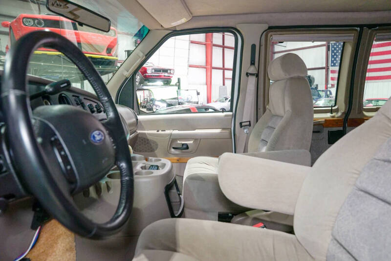 2002 Ford E-Series E-150