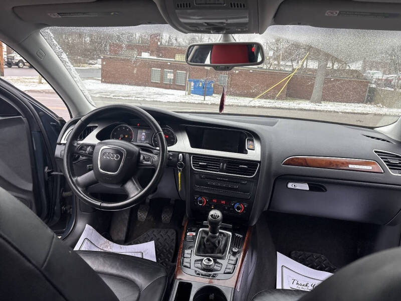 2009 Audi A4 2.0T quattro Premium Plus