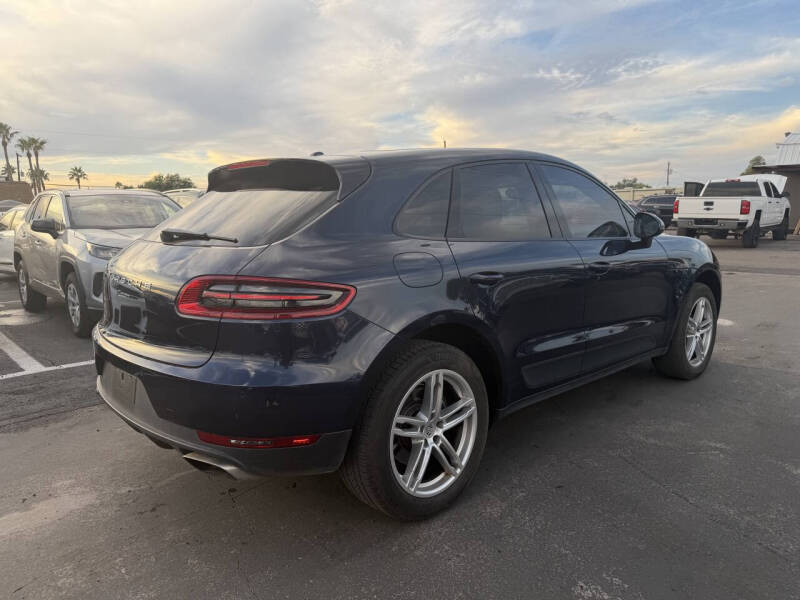 2017 Porsche Macan