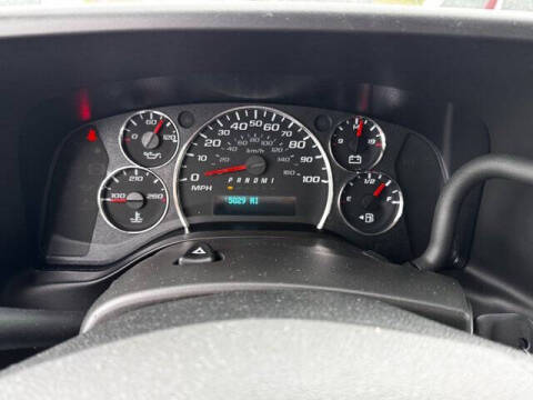 2023 Chevrolet Express 2500