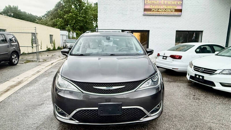 2017 Chrysler Pacifica Touring-L