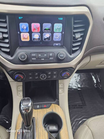 2017 GMC Acadia Denali