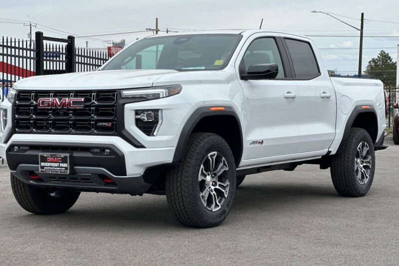 2024 GMC Canyon AT4