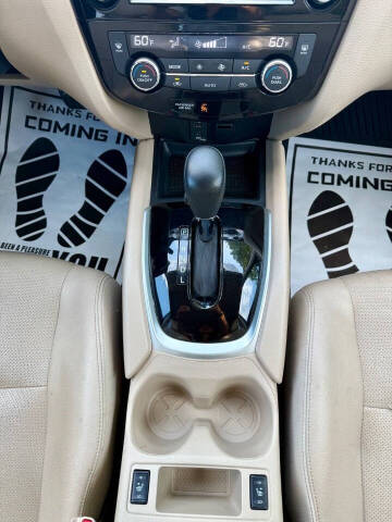 2016 Nissan Rogue SL