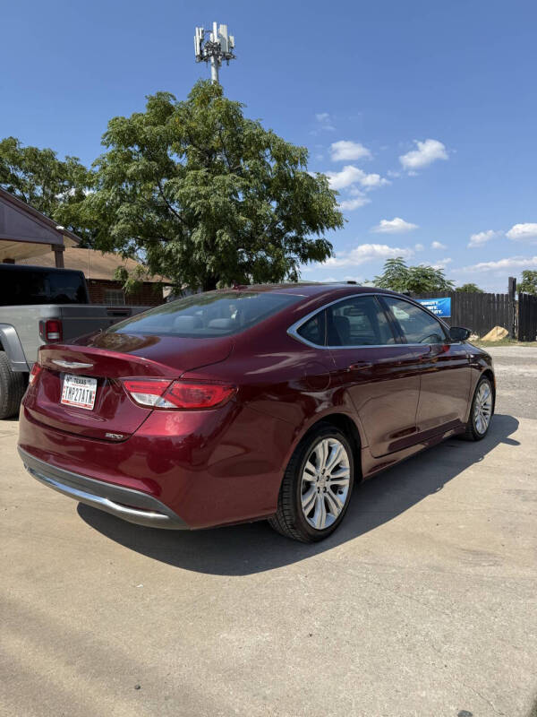 2016 Chrysler 200 Limited