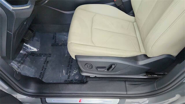 2024 Audi Q3 quattro S line Prem Plus 45 TFSI