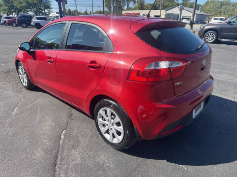 2015 Kia Rio 5-Door LX