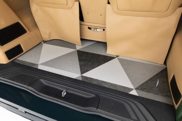 2022 Mercedes-Benz Metris Passenger