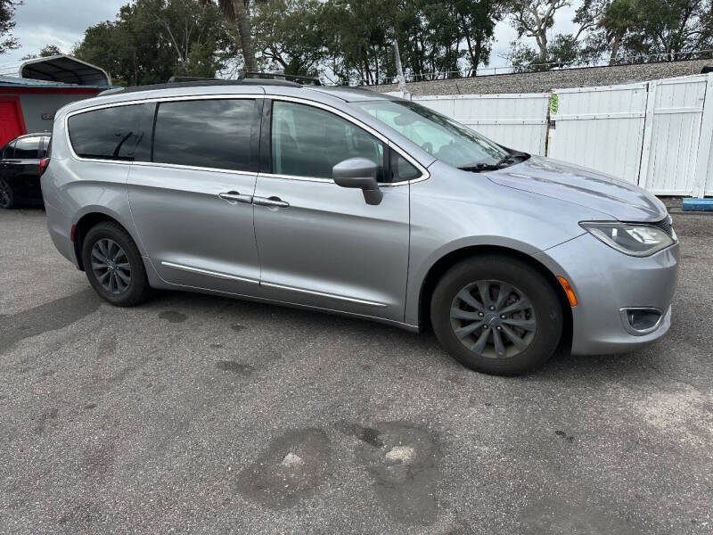 2017 Chrysler Pacifica Touring Plus