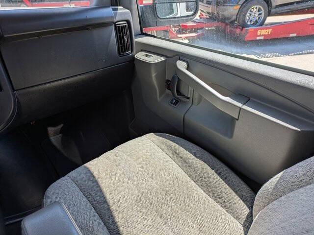2024 Chevrolet Express LT 3500