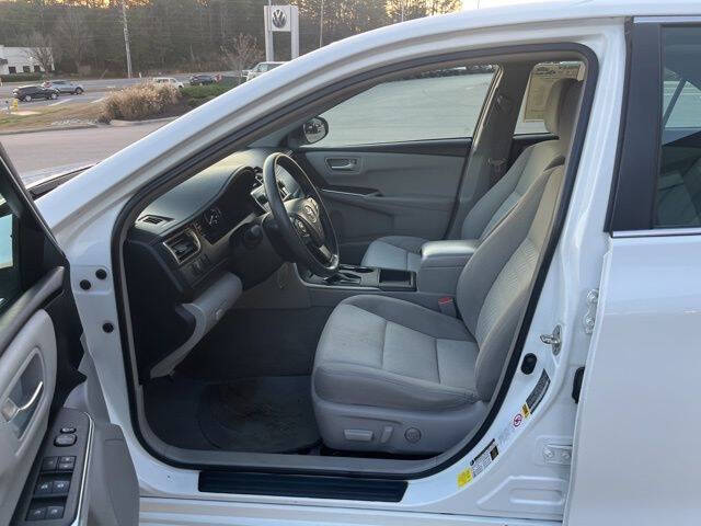 2016 Toyota Camry LE