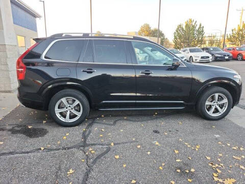 2016 Volvo XC90 T5 Momentum