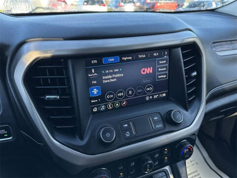 2022 GMC Acadia Denali