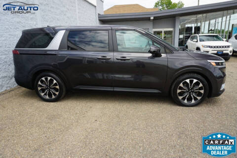 2023 Kia Carnival EX