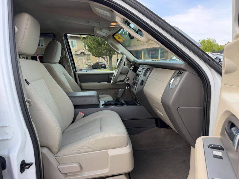 2013 Ford Expedition XLT