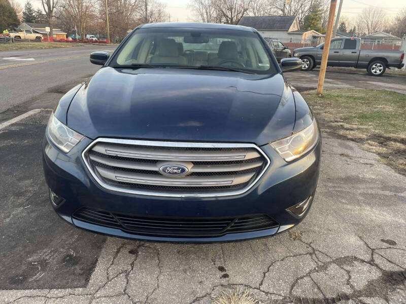2017 Ford Taurus SEL