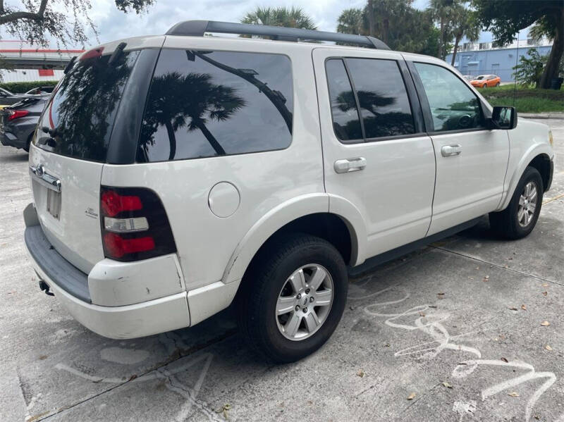 2010 Ford Explorer XLT