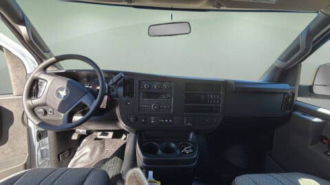 2025 Chevrolet Express 2500