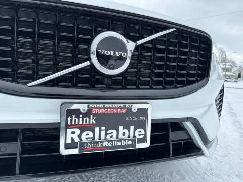 2025 Volvo XC60 B5 Plus Dark Theme