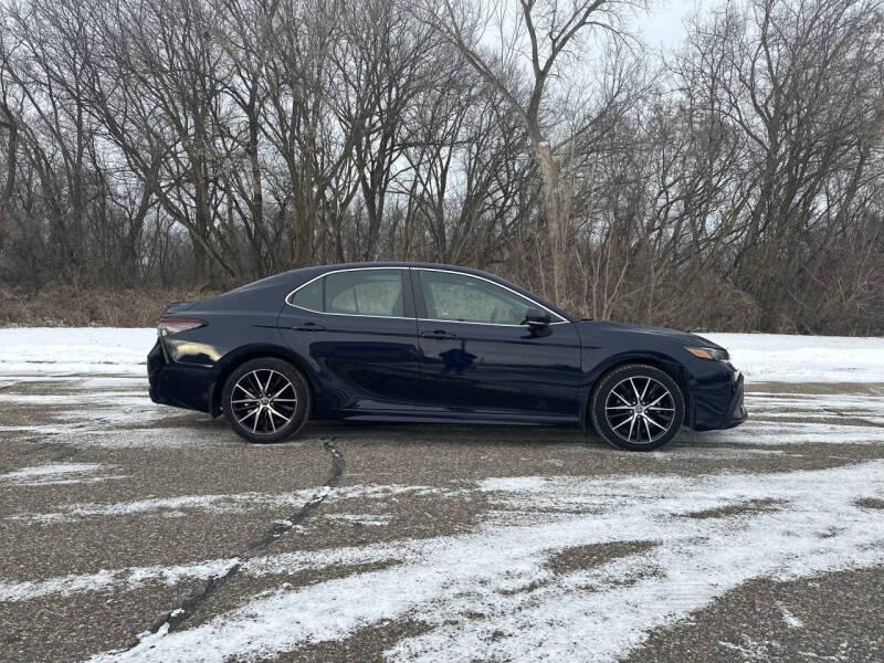 2022 Toyota Camry SE