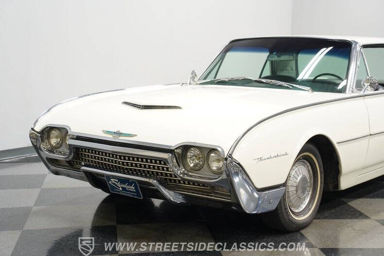 1962 Ford Thunderbird