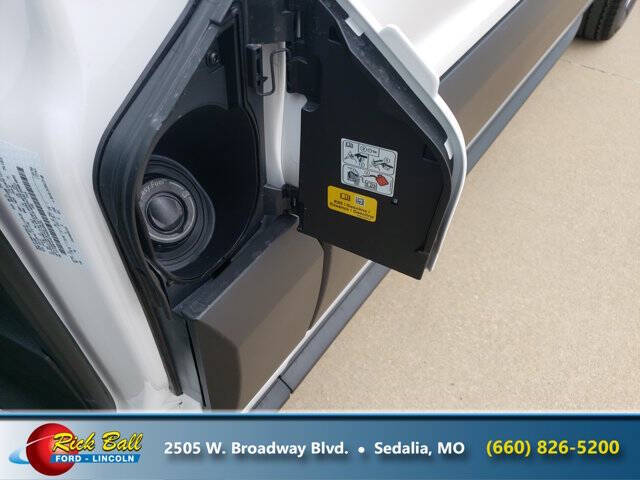 2025 Ford Transit 250