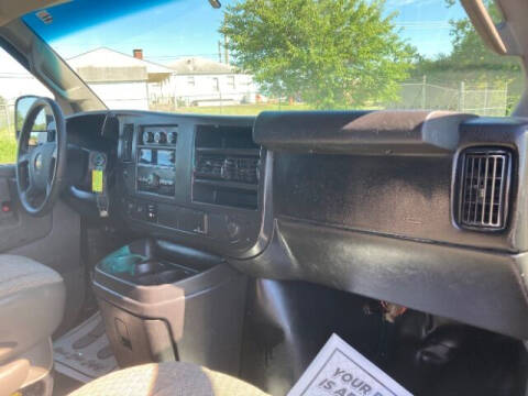 2017 Chevrolet Express 2500