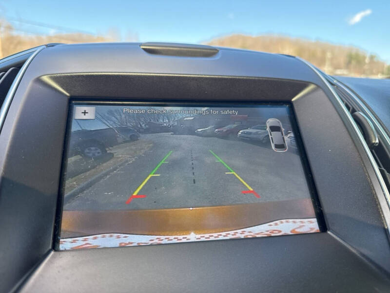 2017 Ford Edge Titanium