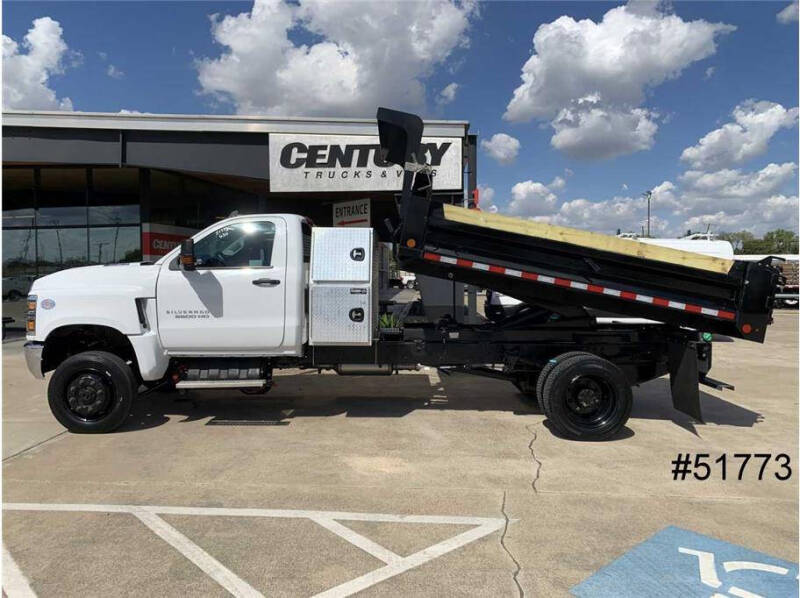 2022 Chevrolet Silverado 5500HD