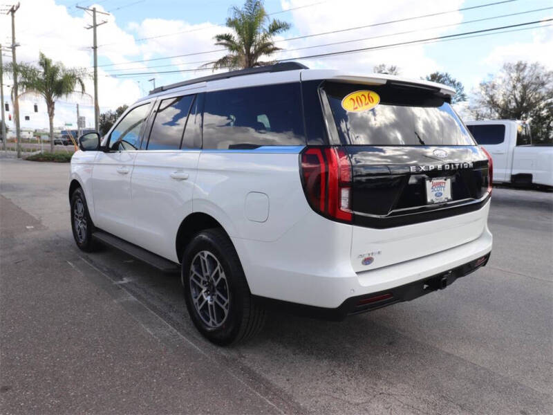 2026 Ford Expedition Active