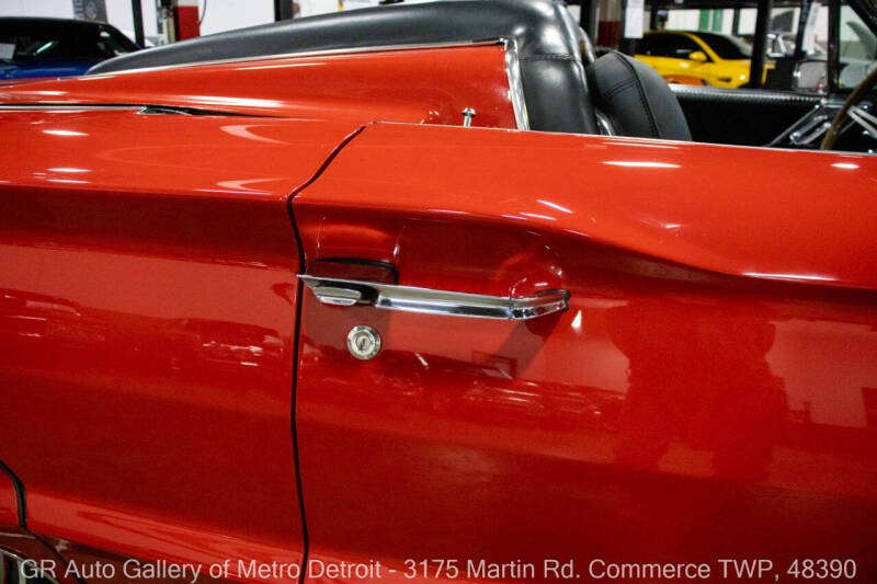 1965 Ford Thunderbird