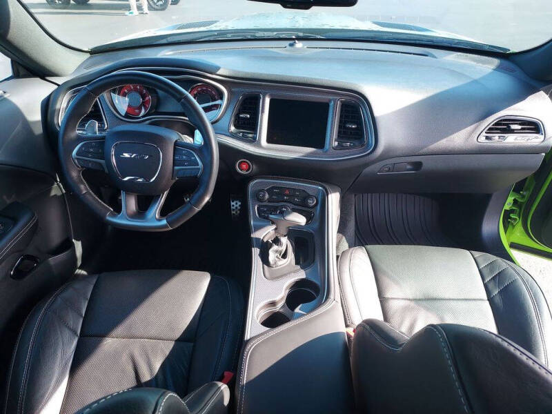 2015 Dodge Challenger SRT Hellcat