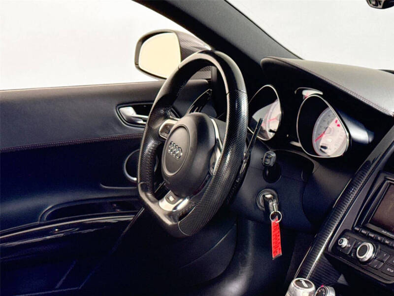 2012 Audi R8 5.2 quattro