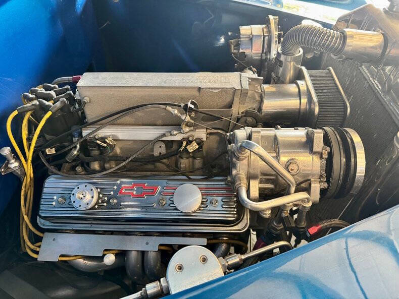 1948 Ford Super Deluxe