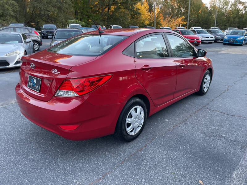 2012 Hyundai Accent GLS photo 5