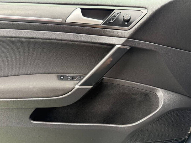 2020 Volkswagen Golf GTI S