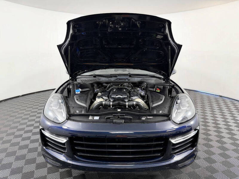 2016 Porsche Cayenne Turbo