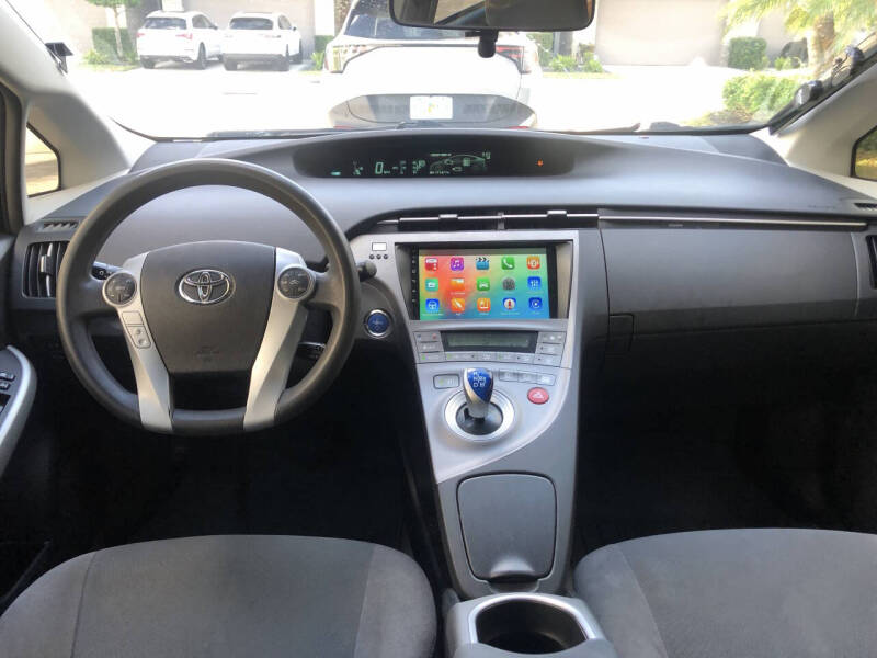 2012 Toyota Prius Two