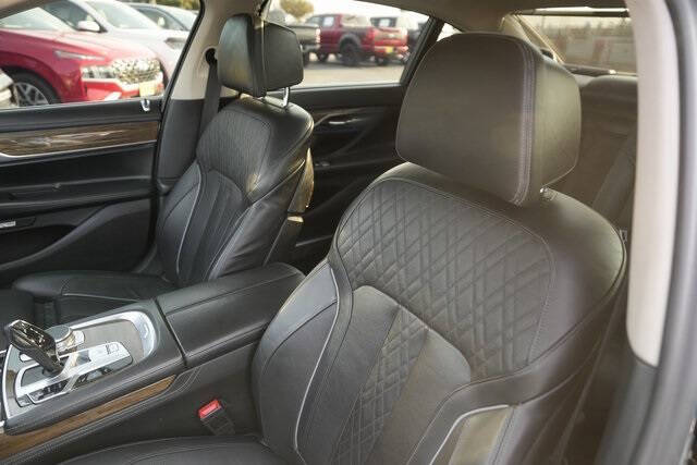 2016 BMW 7 Series 740i