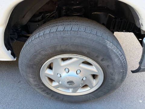 2013 Ford E-Series E-150