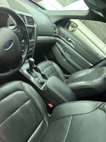 2017 Ford Explorer Sport