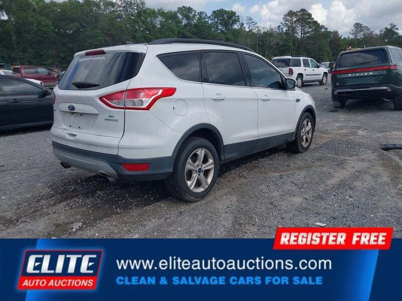 2016 Ford Escape SE