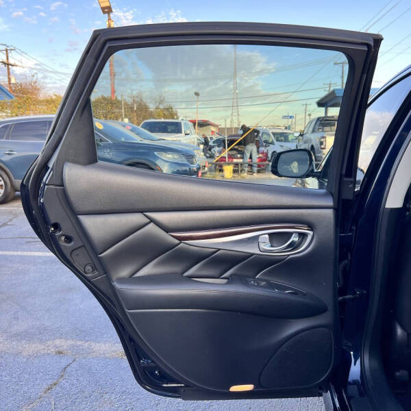 2018 Infiniti Q70 3.7 Luxe