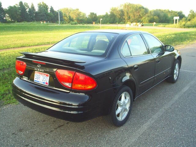 1999 Oldsmobile Alero GL photo 6