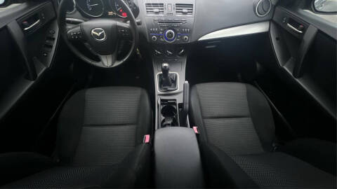 2012 Mazda MAZDA3 i Touring