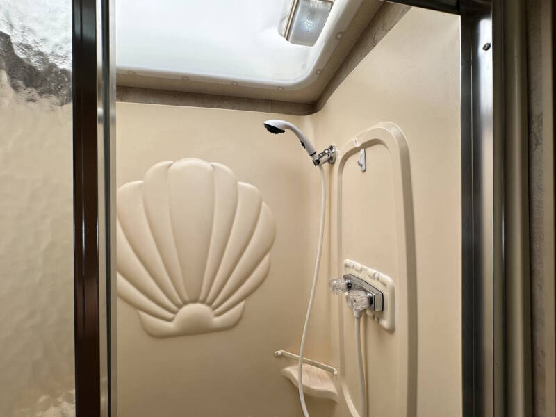 2006 Itasca Sunova / 29ft